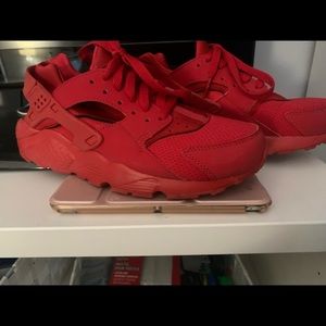 Triple Red Nike Huarache